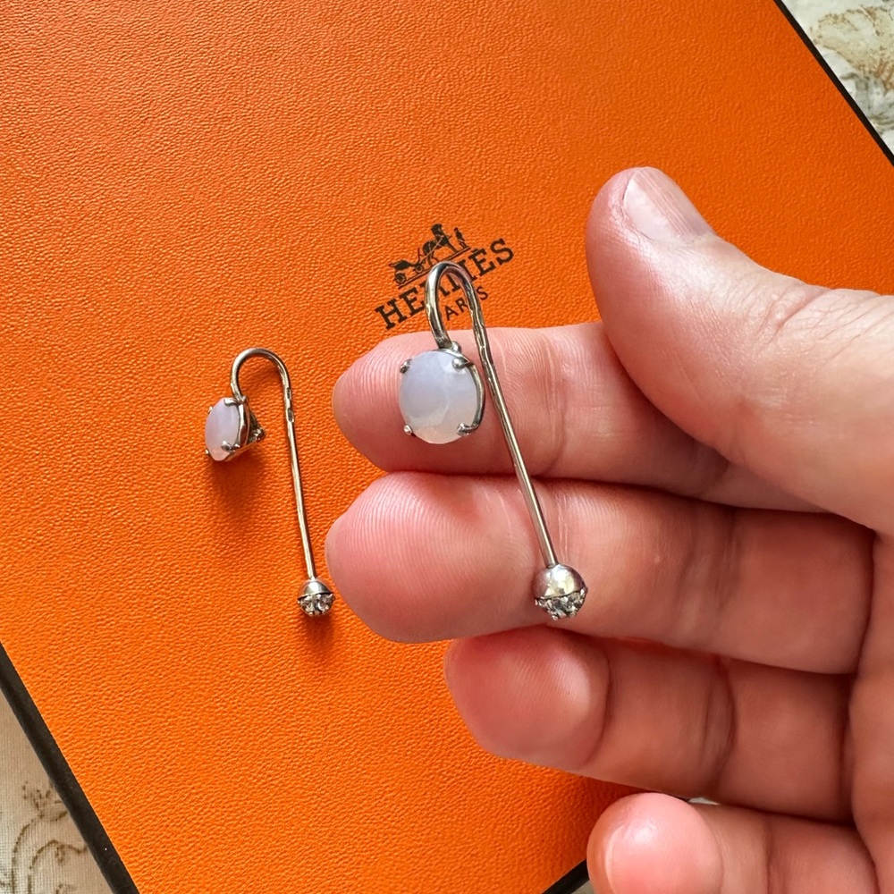 Silver earrings with pink stone 925